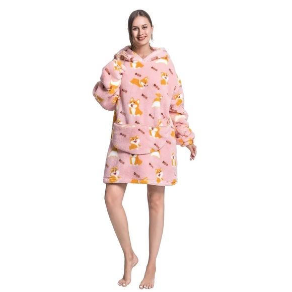 CORGI 😍 Super Soft Giant Sherpa Hoodie - Picture 2 of 9